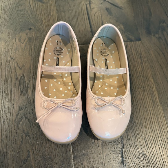 Wonder Nation Nude Dress Shoes - Picture 1 of 3